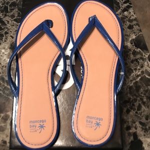 Montego Bay flip flops Blue 9 NWT